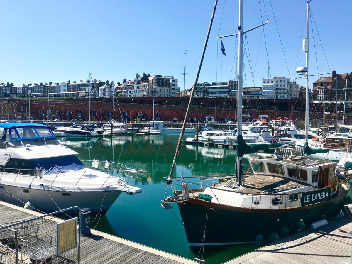 Marina Retreat - Stunning 4 Bedroom, 3 Bathroom House With Harbour Views! Ramsgate Exterior foto
